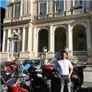 Studente universitario impartisce lezioni private